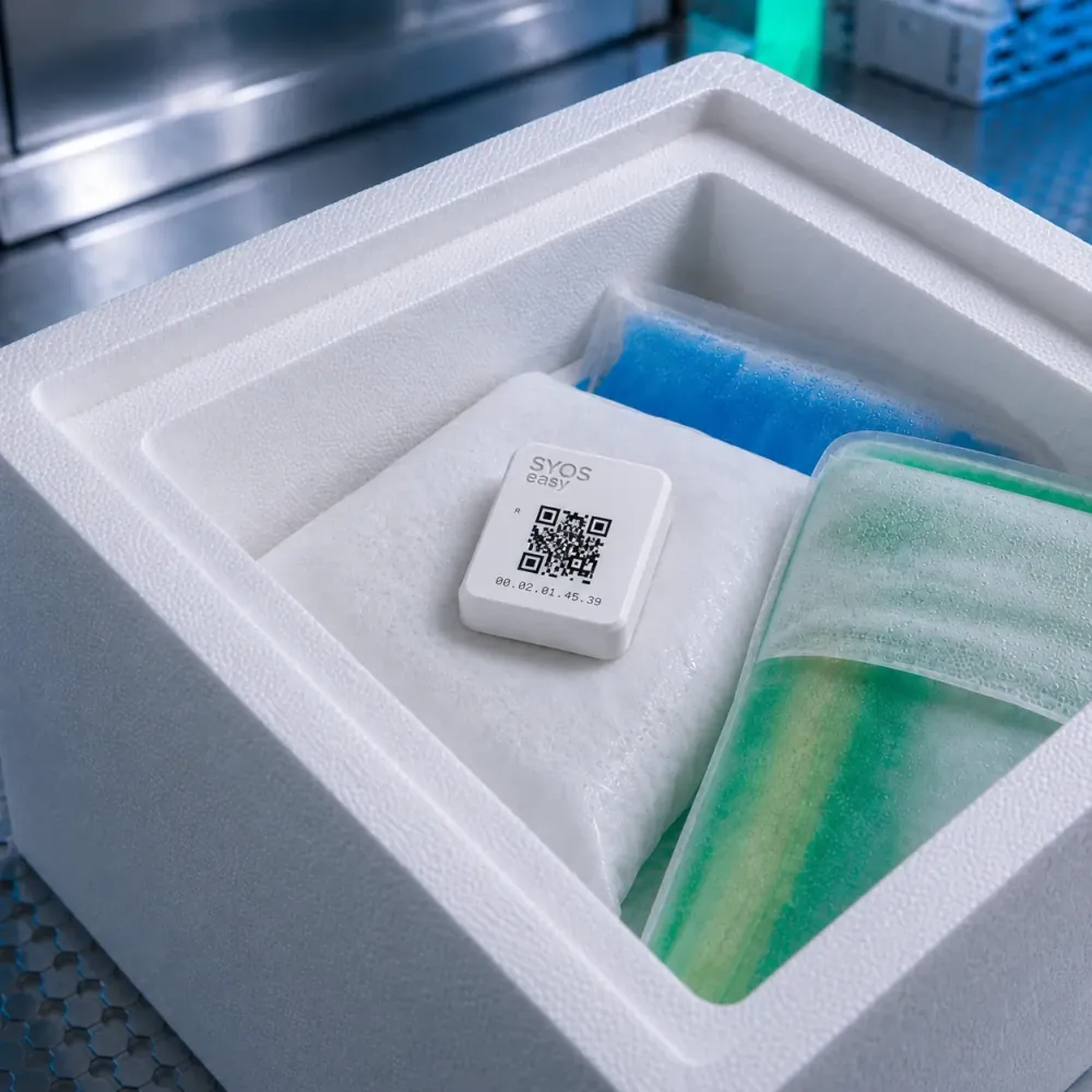 Datalogger SyOS Log dentro de uma caixa térmica de isopor, sobre as placas de gelo